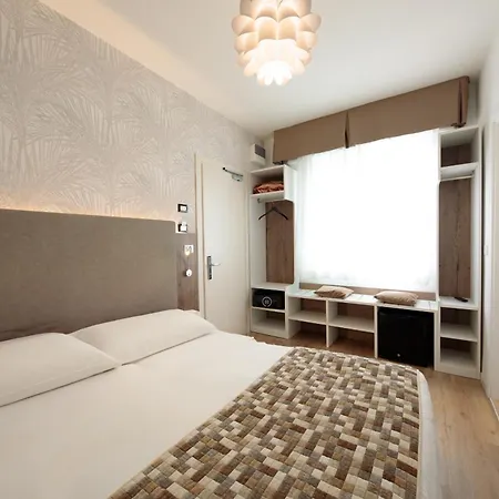Derby Superior Hotel